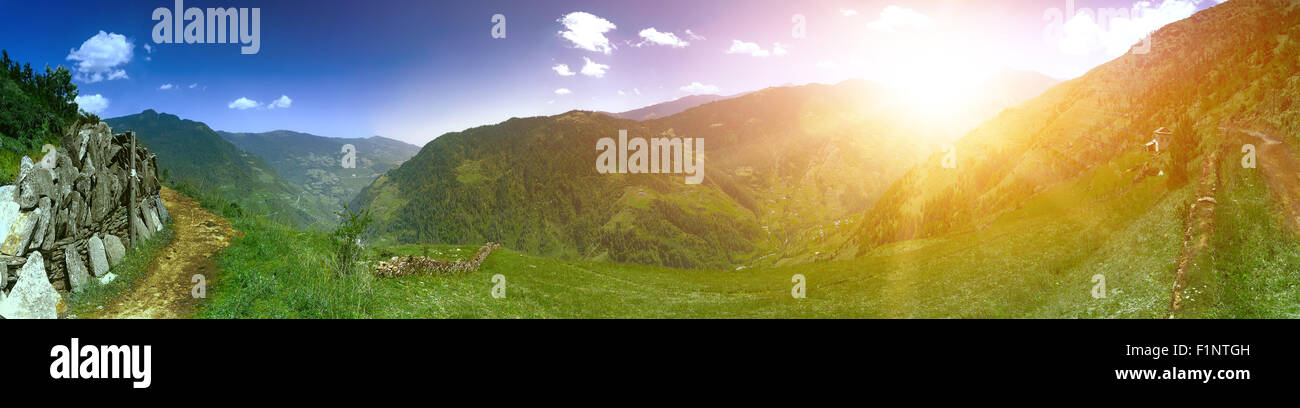 Magnifique paysage de montagne Banque D'Images Magnifique paysage de montagne Banque D'Images