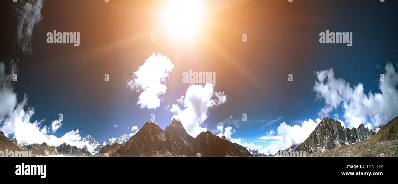 Magnifique paysage de montagne Banque D'Images Magnifique paysage de montagne Banque D'Images