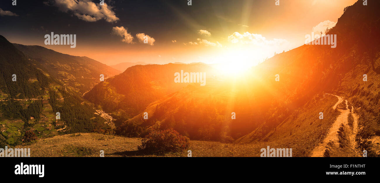 Magnifique paysage de montagne Banque D'Images Magnifique paysage de montagne Banque D'Images