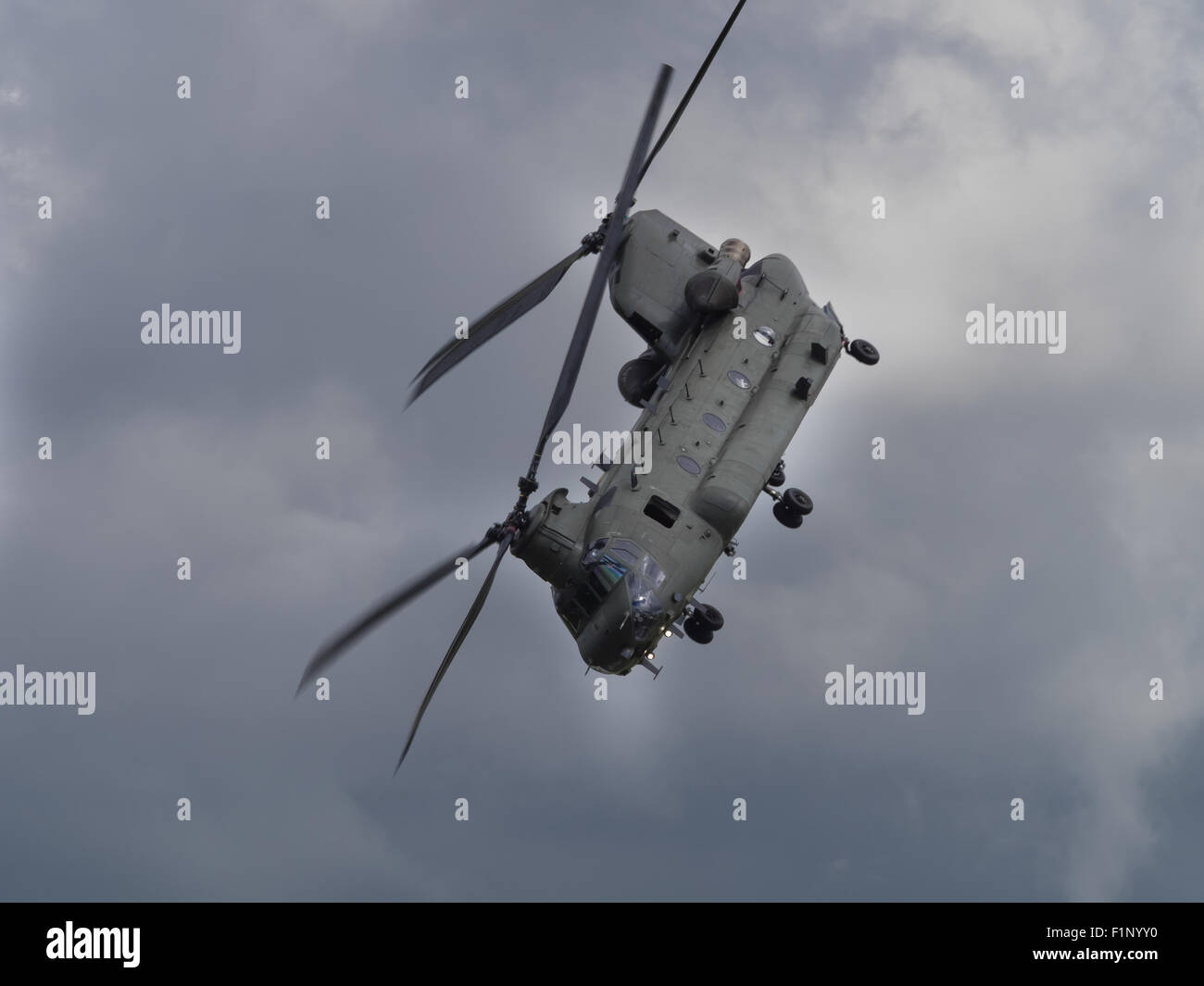 Vol en hélicoptère Chinook Banque D'Images