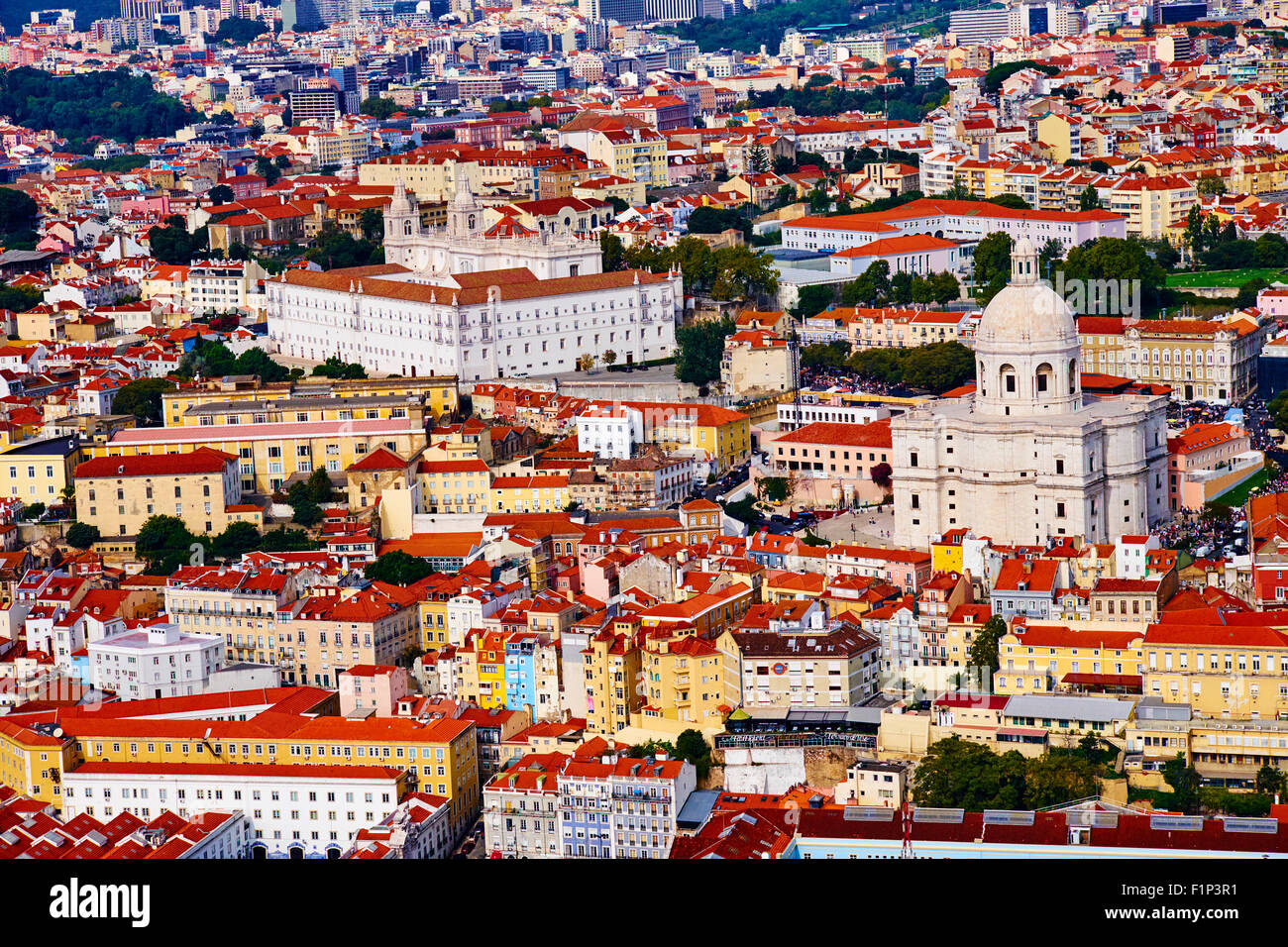 Portugal, Lisbonne, Alfama, vue sur le monastère de São Vicente de Fora et Panthéon National Banque D'Images