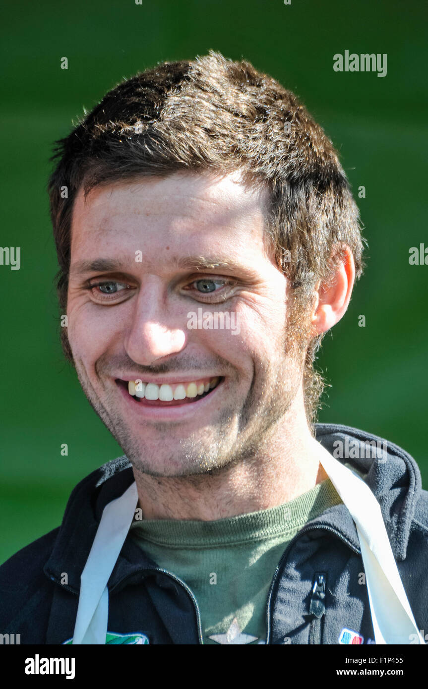 Motocycliste et présentateur de télévision Guy Martin (Tyco BMW Motorrad) assiste à l'Oyster Festival International de Hillsborough. Banque D'Images