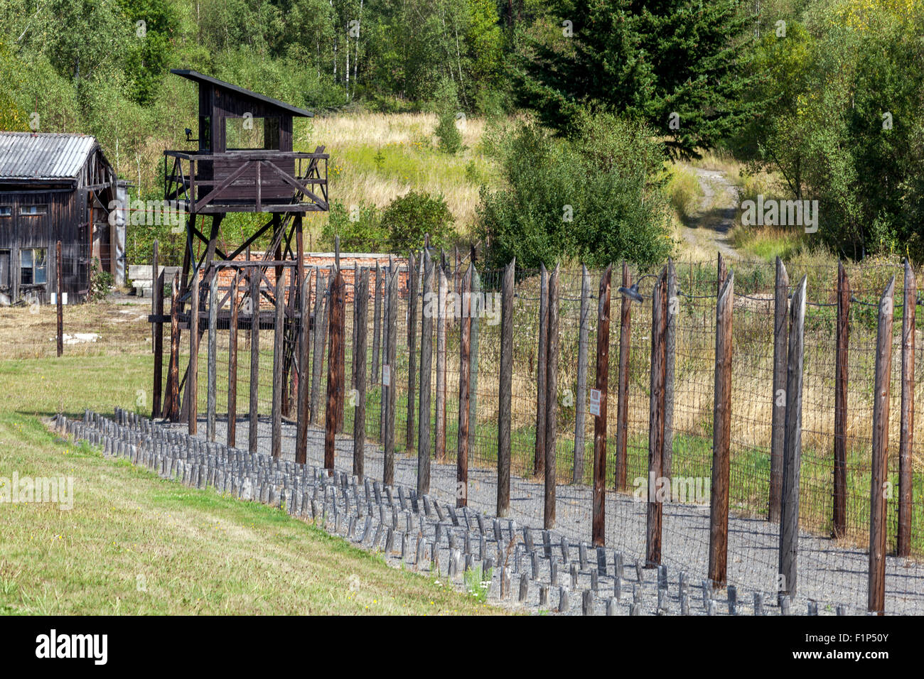 Tchécoslovaquie communisme, Guerre froide, Mémorial de Vojna, Musée des victimes du communisme, près de Pribram, République tchèque, Europe, Watchtower en bois Banque D'Images