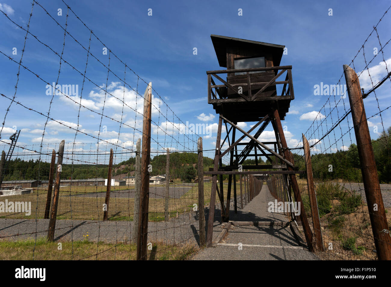 Tchécoslovaquie communisme, Guerre froide, Mémorial de Vojna, Musée des victimes du communisme, près de Pribram, République tchèque, Watchtower en bois Tchécoslovaquie Banque D'Images