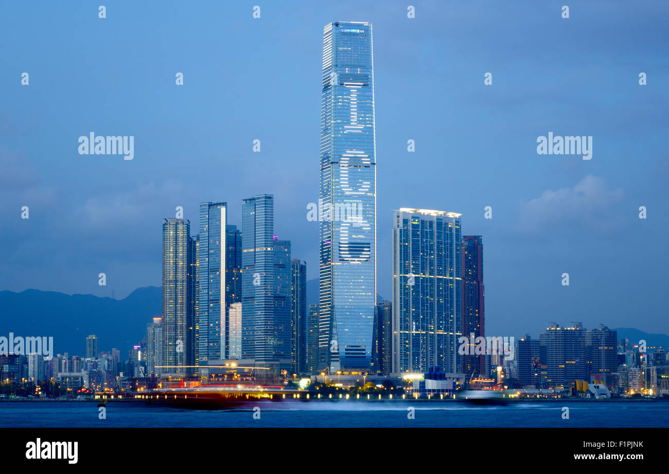 La nouvelle ville de Kowloon et de Hong Kong, le plus haut bâtiment de l'International commerce center ICC, Hong Kong, Chine. Banque D'Images