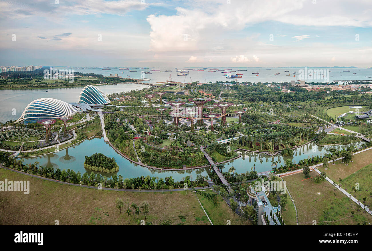 Vue aérienne de jardins au bord de la bay, Singapour Banque D'Images