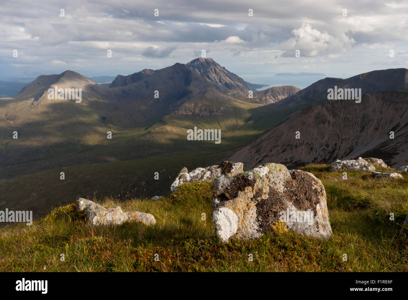 Les Red HIlls et Selkirk Arms de Beinn Dearg Mhor, Isle of Skye, Scotland, UK Banque D'Images