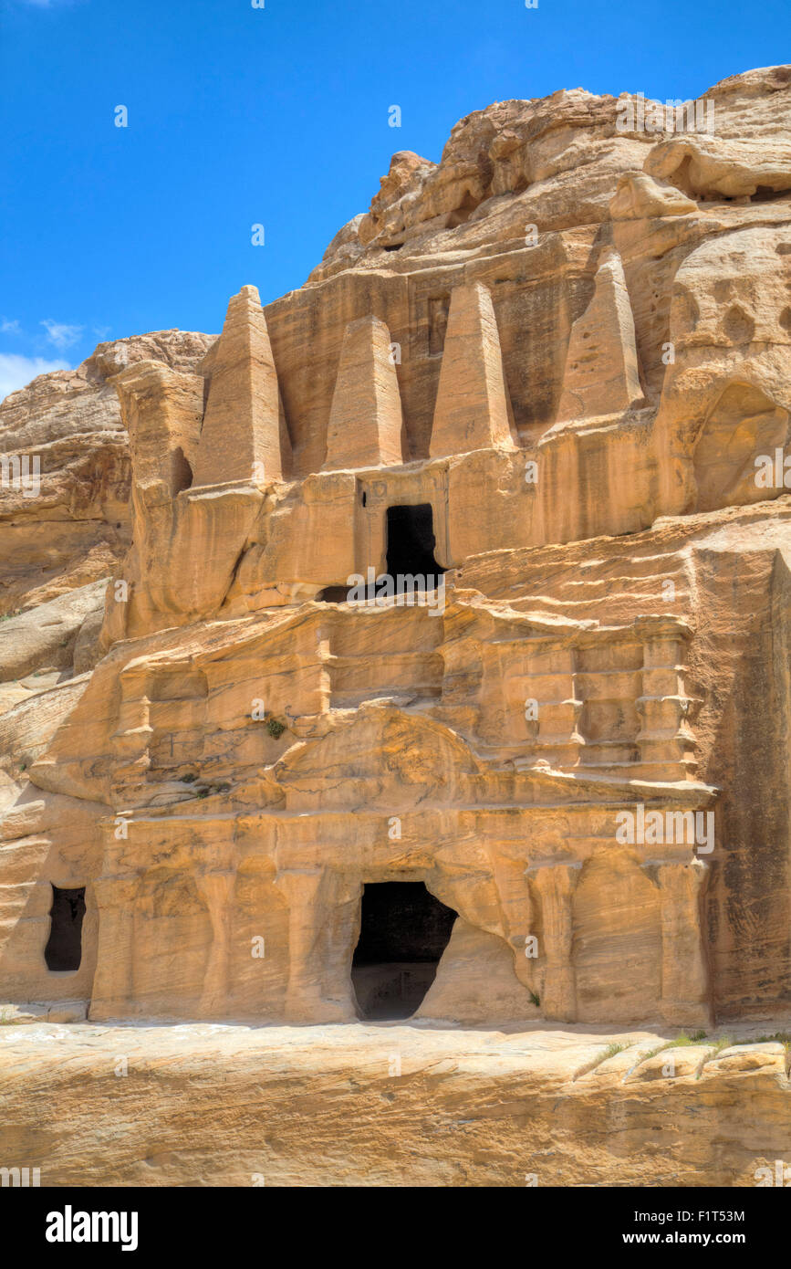 Structure supérieure tombe (obélisque), Bab comme-Sig Triclinium (structure inférieure), Petra, Site du patrimoine mondial de l'UNESCO, la Jordanie, Moyen-Orient Banque D'Images