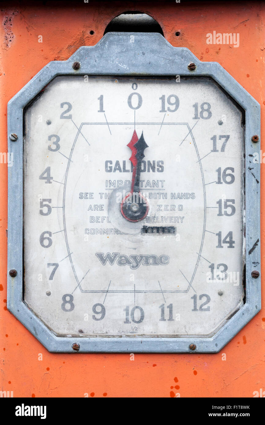Old style Wayne jauge de carburant, UK Banque D'Images