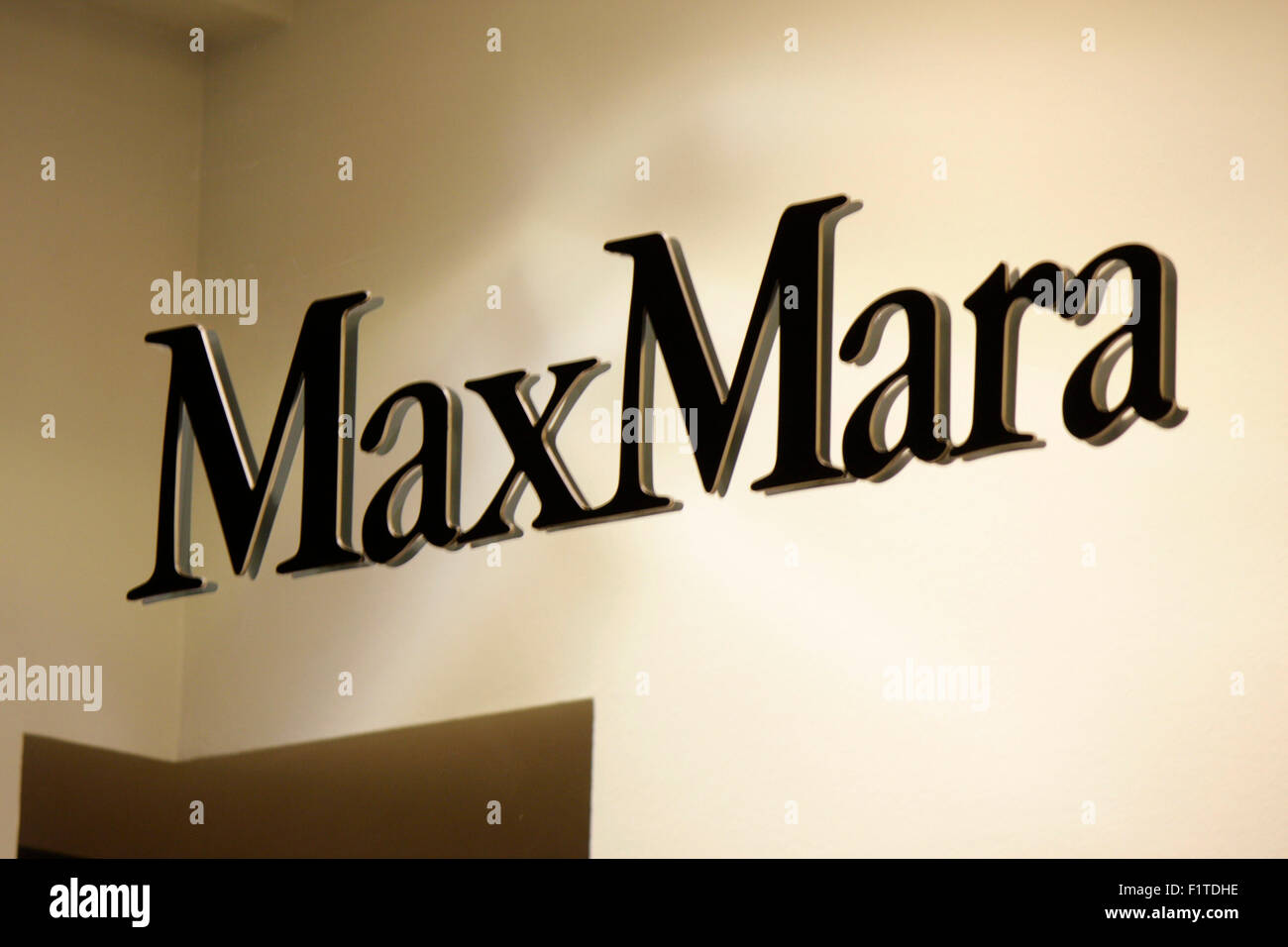 Markenname : 'Max Mara', novembre 2013, Berlin. Banque D'Images
