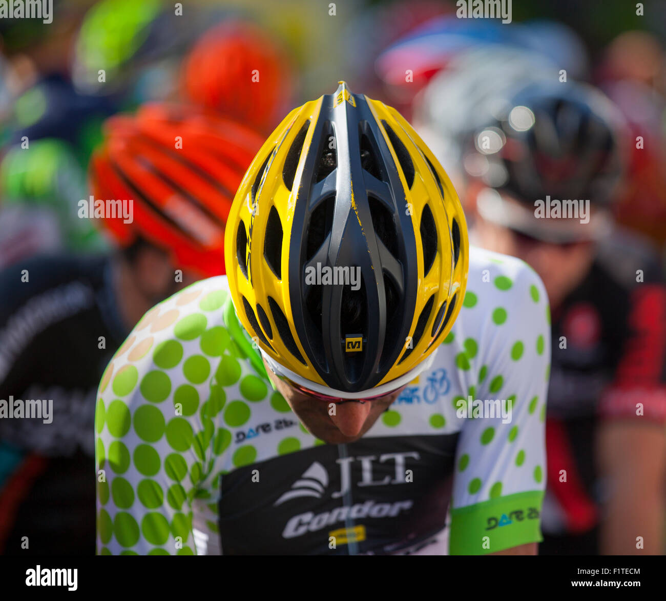 Septembre 2015. LT Condor riders à la Tour de Grande-Bretagne Stage 2. Ribble Valley et Pendle. La deuxième étape a commencé dans le centre-ville de Clitheroe, en prenant un chemin dans le sens des aiguilles d'une montre via Nick O'Pendle, Longridge, Dunsop Bridge et Slaidburn dans la forêt de Bowland zone de beauté naturelle exceptionnelle. Après Gisburn, la route s'est dirigée vers Pendle via Barnoldswick et Earby avant de retourner brièvement avec la fin à Colne une route de Clitheroe à Colne de 162km. Banque D'Images