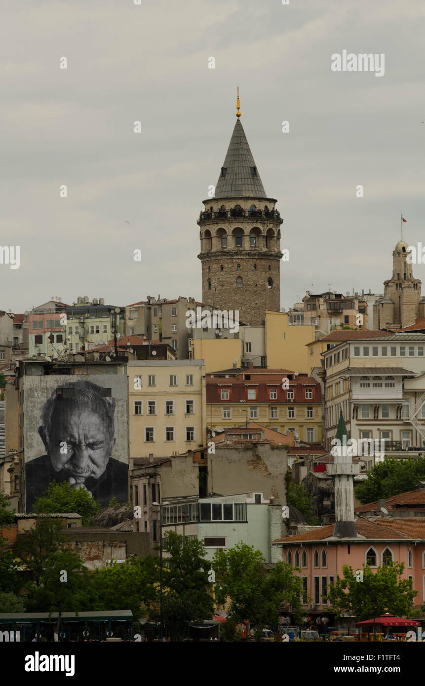 Les rides de la ville Street Art Istanbul par l'artiste français JR Banque D'Images