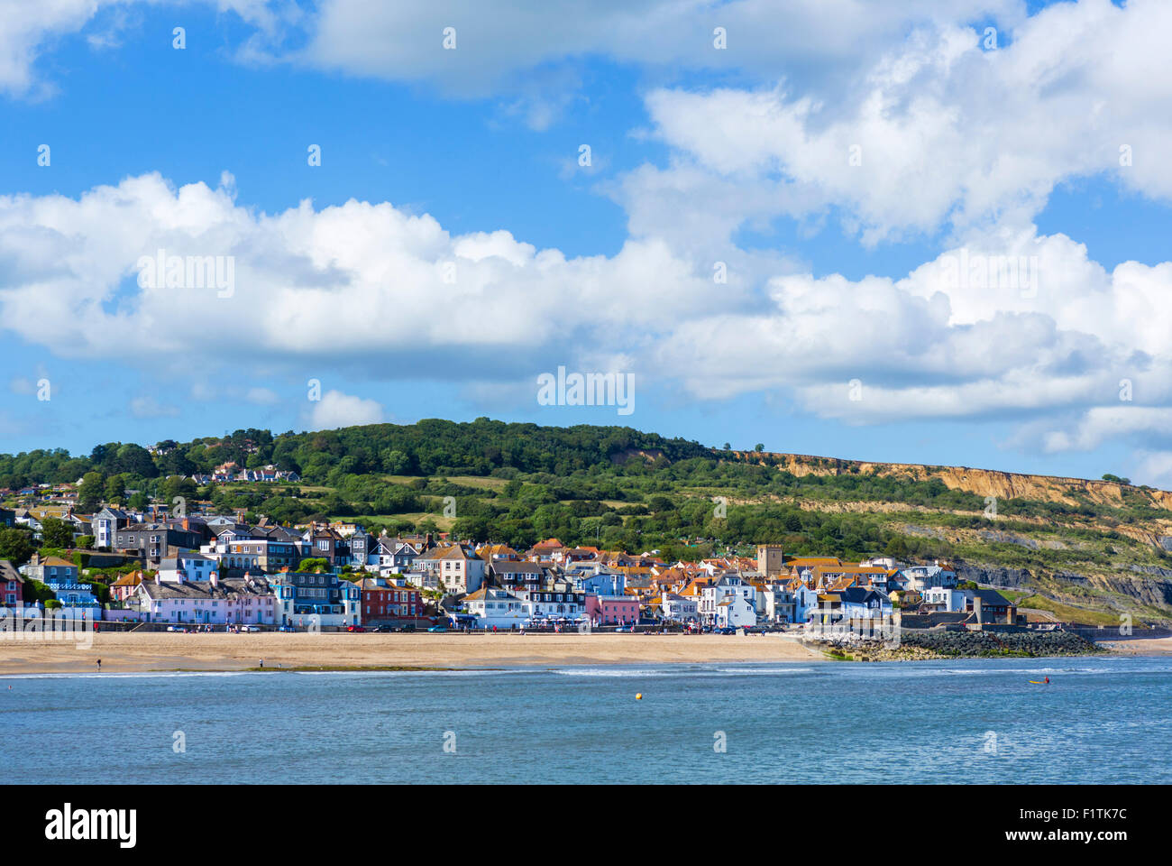 La ville au Cobb, Lyme Regis, la baie de Lyme, sur la côte jurassique, Dorset, England, UK Banque D'Images