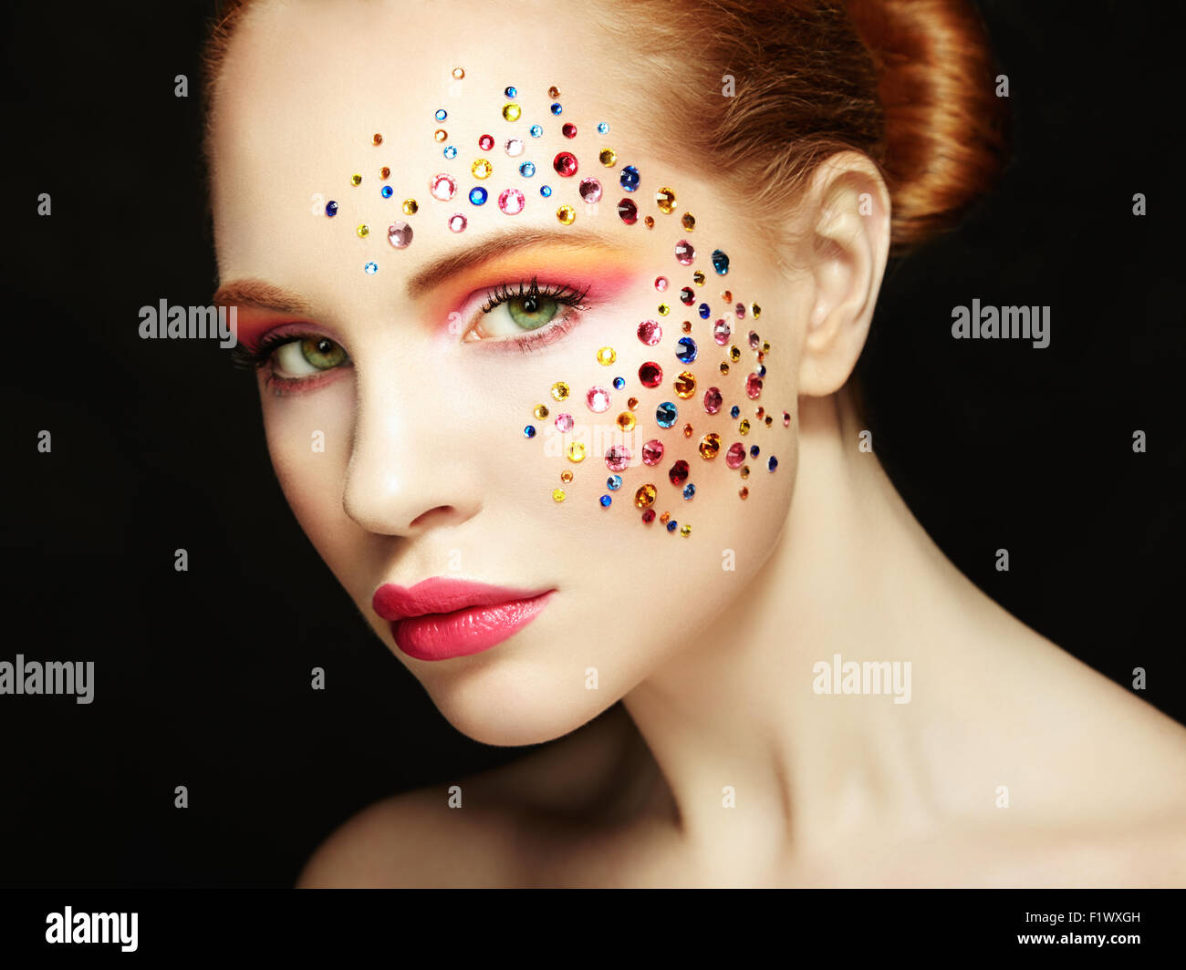 Portrait of woman with beautiful maquillage. Photo de Mode Banque D'Images
