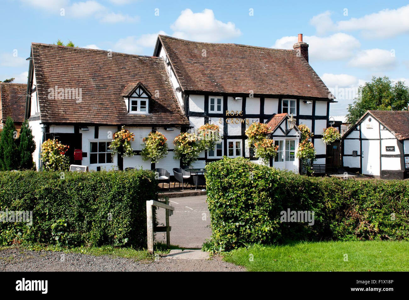 L auberge Rose Et Couronne Banque D image Et Photos Alamy l-auberge-rose-et-couronne-banque-d-image-et-photos-alamy