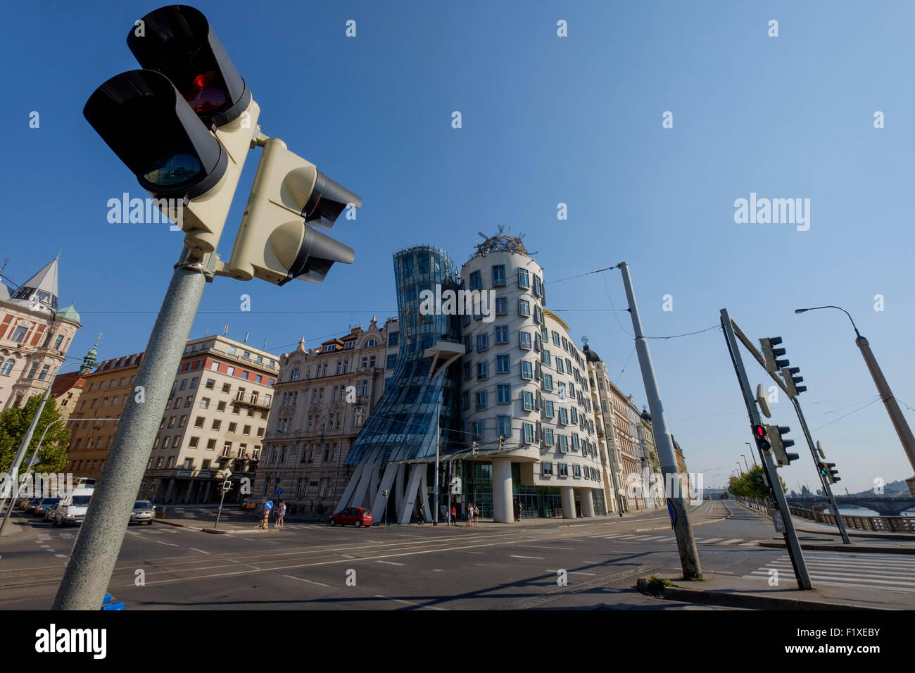 La maison qui danse Fred et Ginger, par Vlado Milunić et architectes Frank Gehry, à Prague, République Tchèque, Europe Banque D'Images