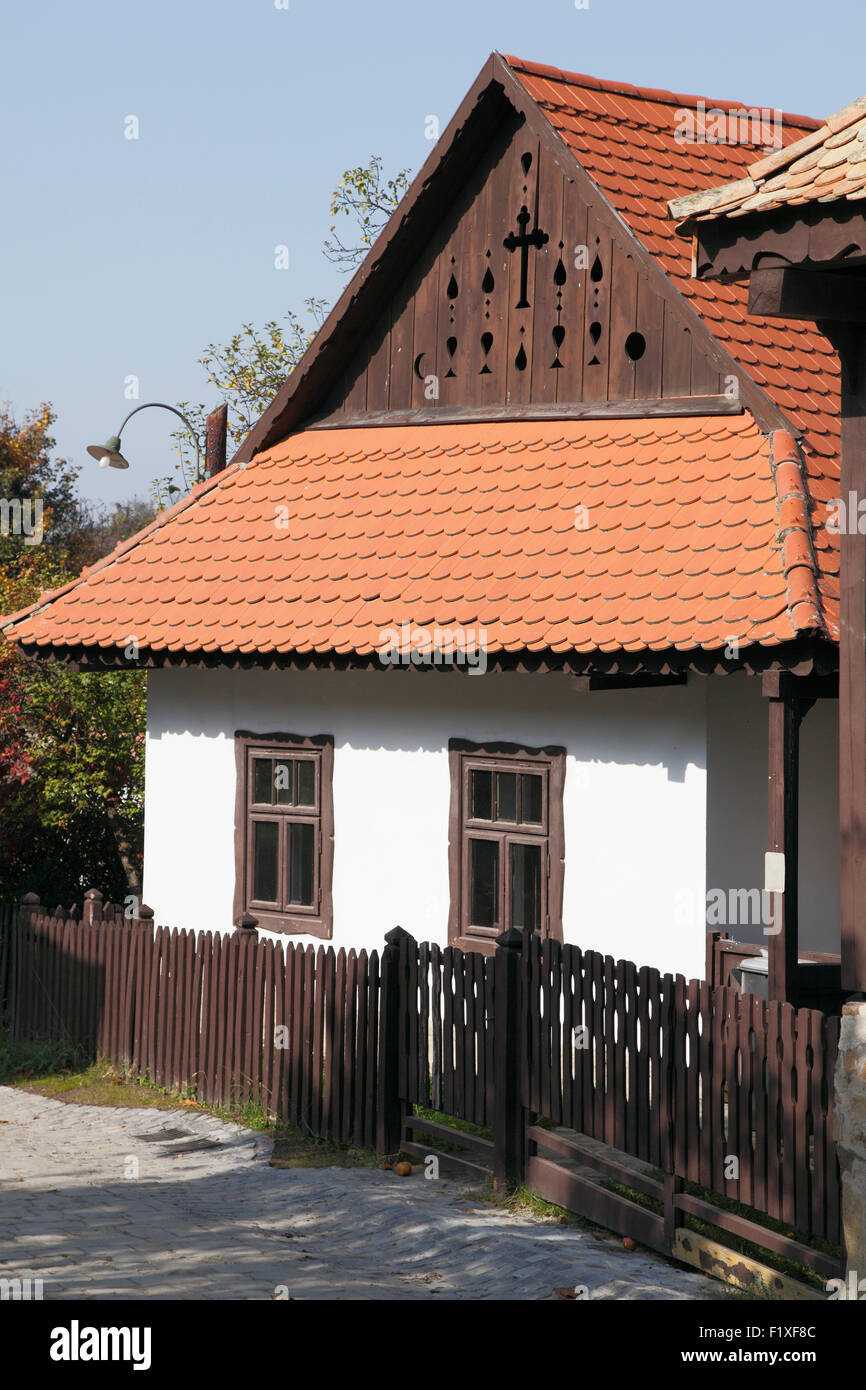 Maison de village traditionnelle Hollókő Hongrie Banque D'Images