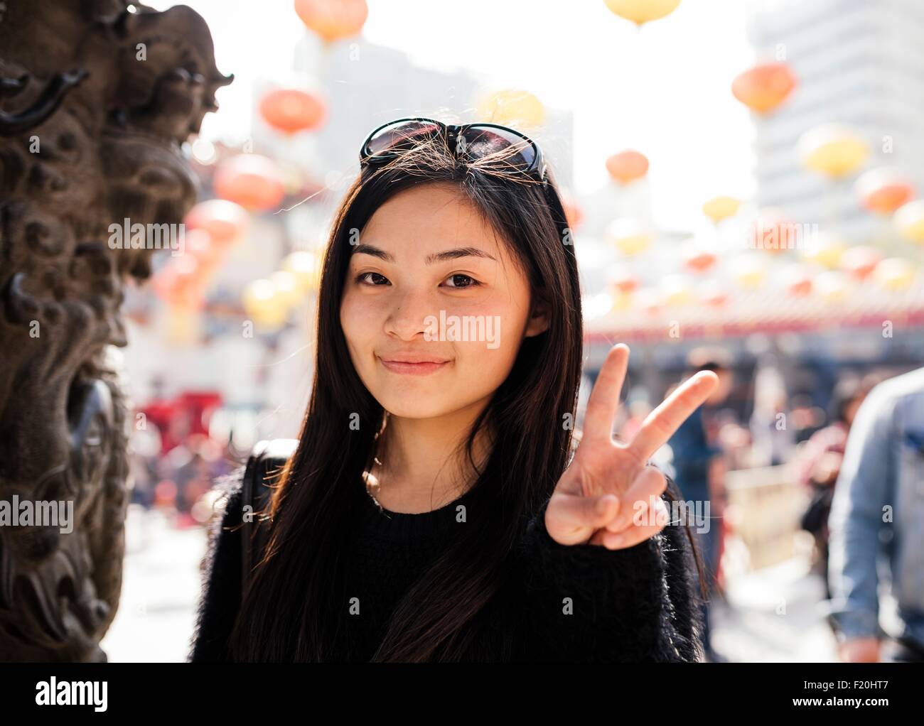 Femme cheveux longs Banque de photographies et d’images à haute