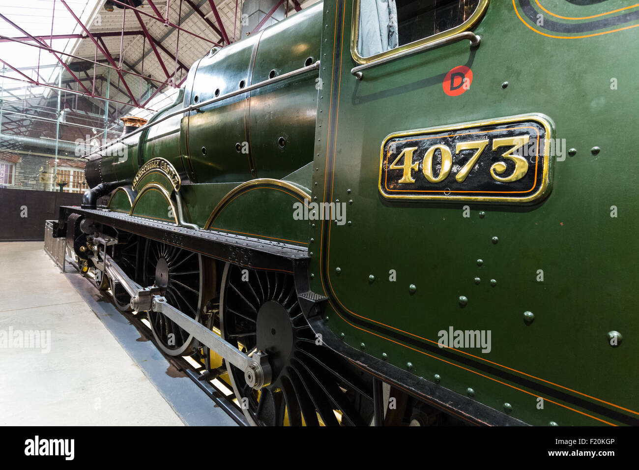 Great Western Railway Museum. Swindon en Angleterre. Locomotive vapeur château de Caerphilly sur l'affichage. La Grande-Bretagne Banque D'Images