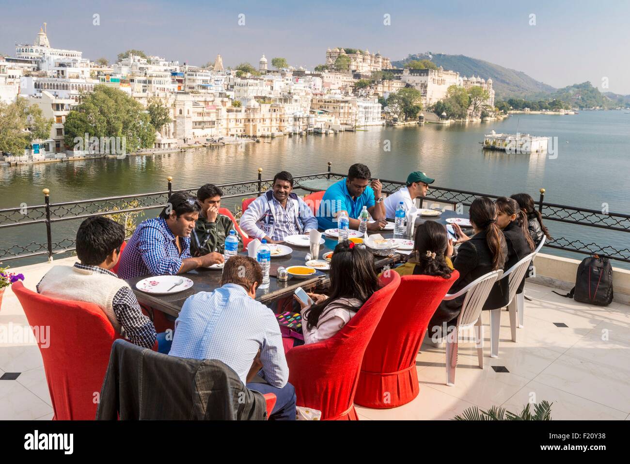 L'Inde, Rajasthan, Udaipur, le lac Pichola Banque D'Images