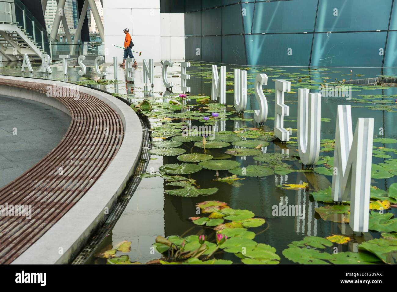 Marina Bay, Singapour, Arts and Sciences Museum construit par l'architecte Moshe Safdie Banque D'Images