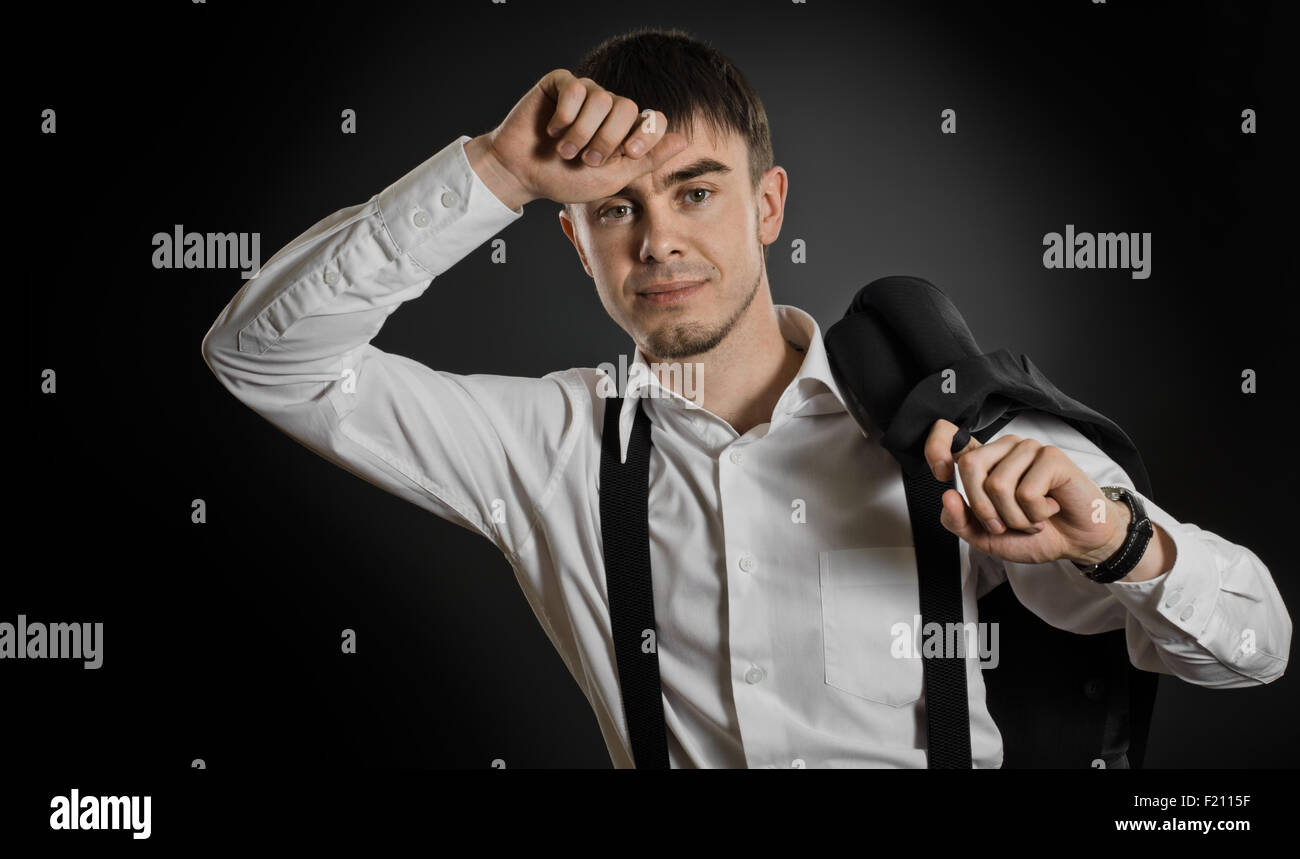 Portrait l'homme belle chemise blanche en carriériste sans cravate Photo  Stock - Alamy