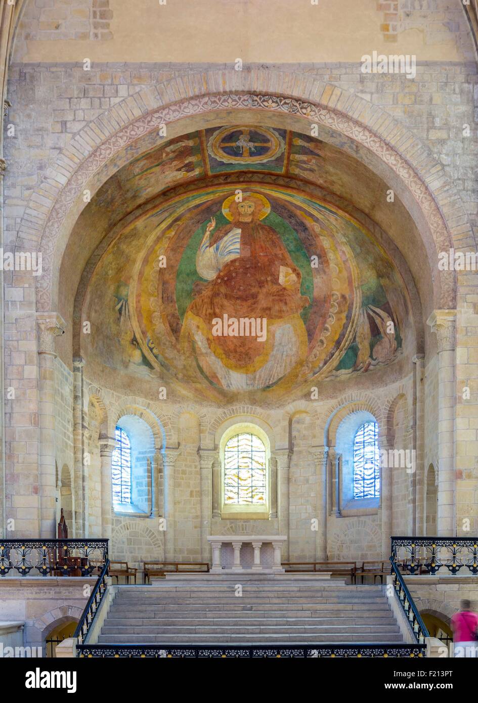 France, Nievre, Nevers, cathédrale St Cyr St Julitte, Christ en gloire dans l'abside romane Banque D'Images