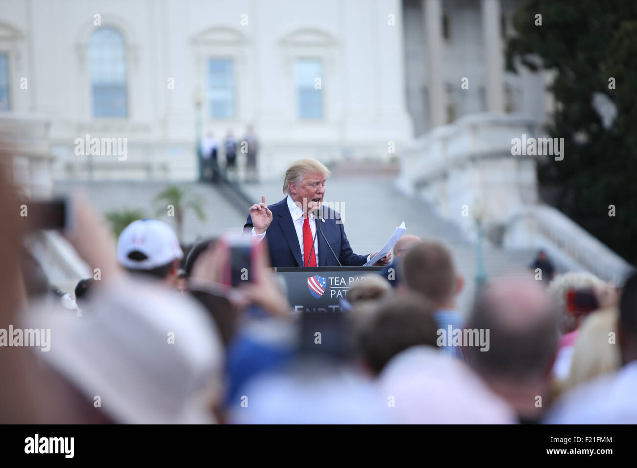 Washington DC, USA. 9 Septembre, 2015. Donald Trump parle lors de la manifestation contre le nucléaire iranien. Donald Trump meilleure citation 'so beaucoup gagner É que vous peut s'ennuyer avec la victoire,', 'Je n'ai jamais vu quelque chose de si mal négocié," Sykhammountry Khamp Crédit :/Alamy Live News Banque D'Images