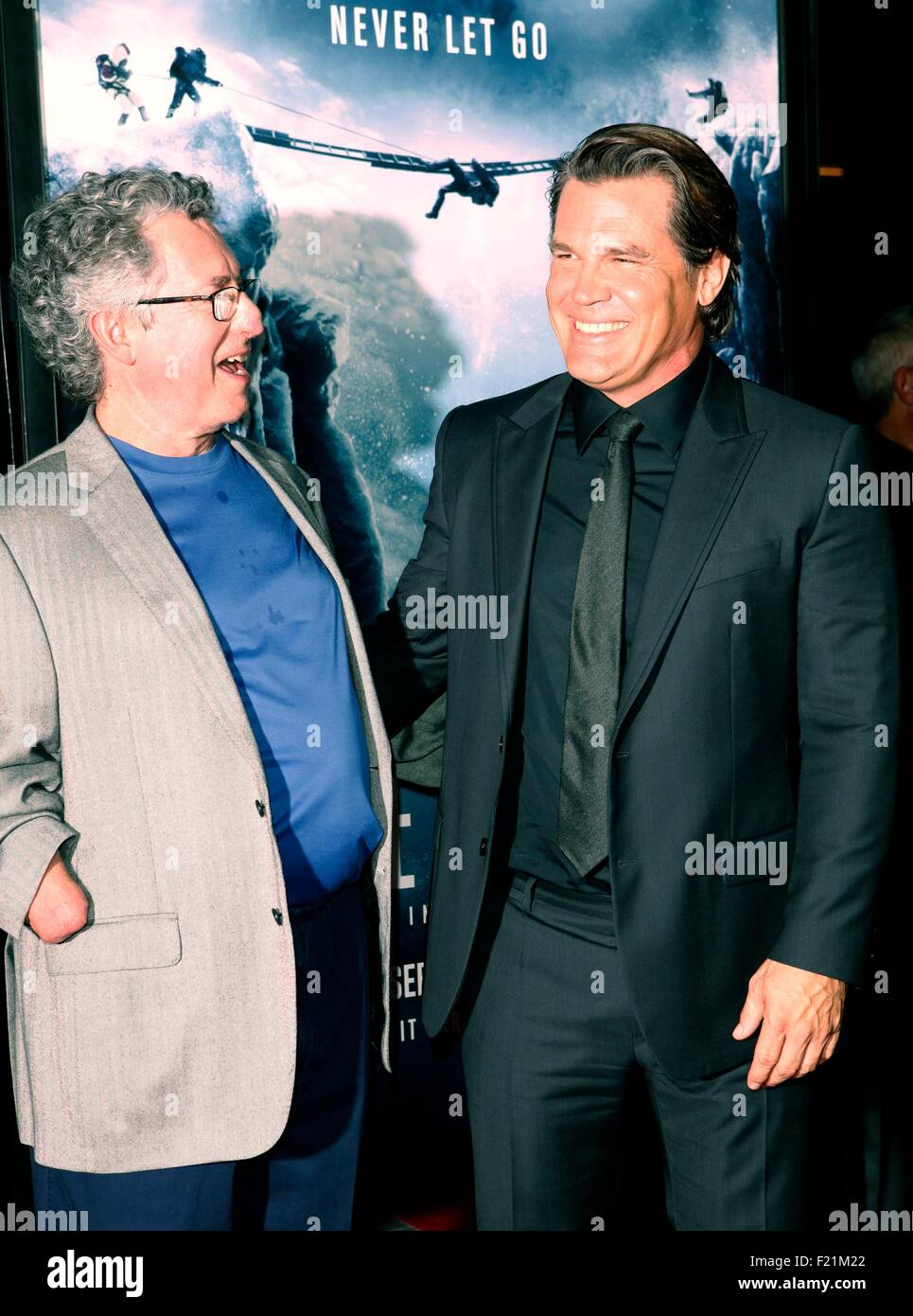 Los Angeles, CA, USA. Sep 9, 2015. Beck Weathers, Josh Brolin aux arrivées d'EVEREST Premiere, TCL Chinese 6 cinémas (autrefois Grauman's), Los Angeles, CA Septembre 9, 2015. Credit : Emiley Schweich/Everett Collection/Alamy Live News Banque D'Images