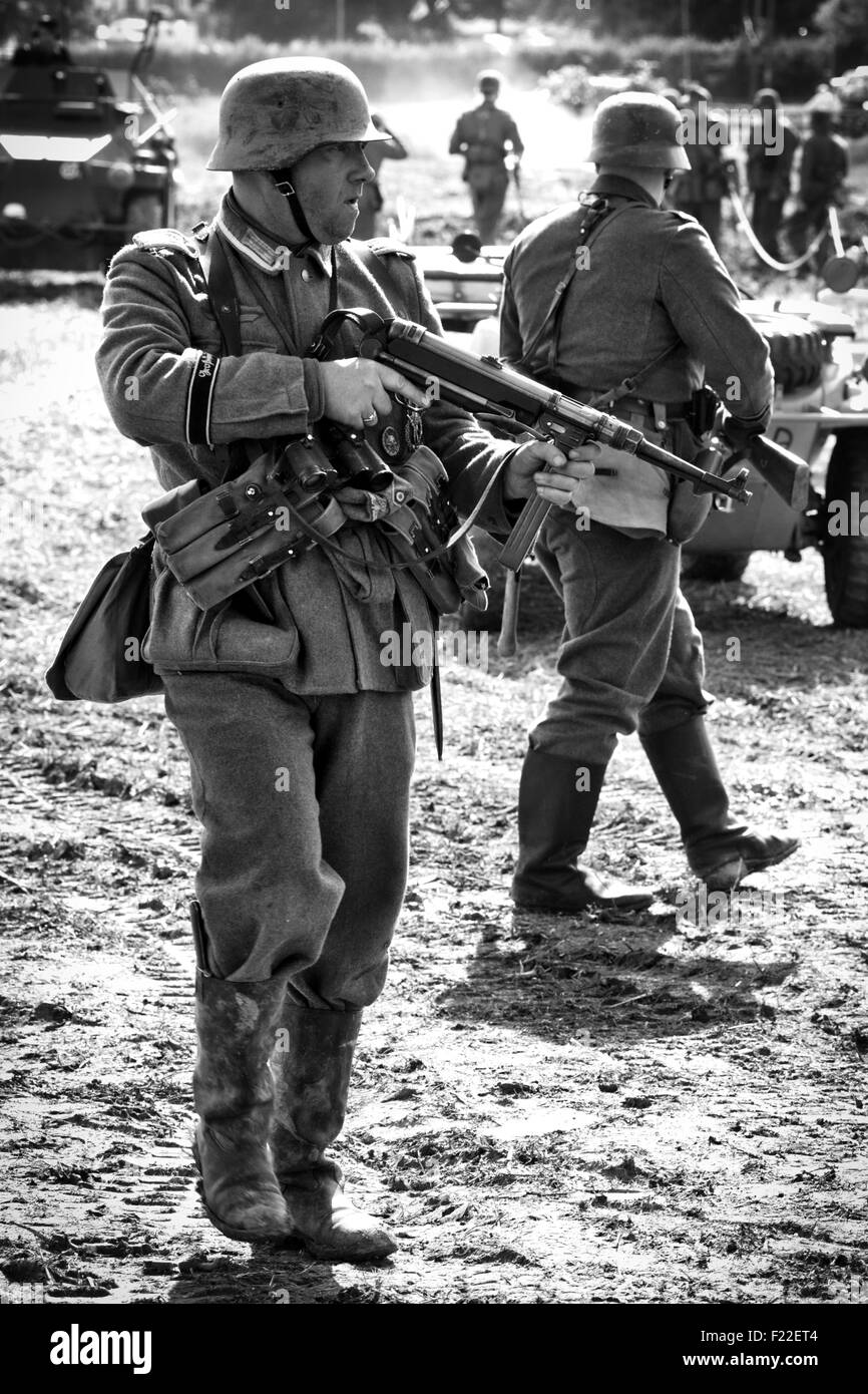 La seconde guerre mondiale, 11 soldats sur le champ de bataille Banque D'Images