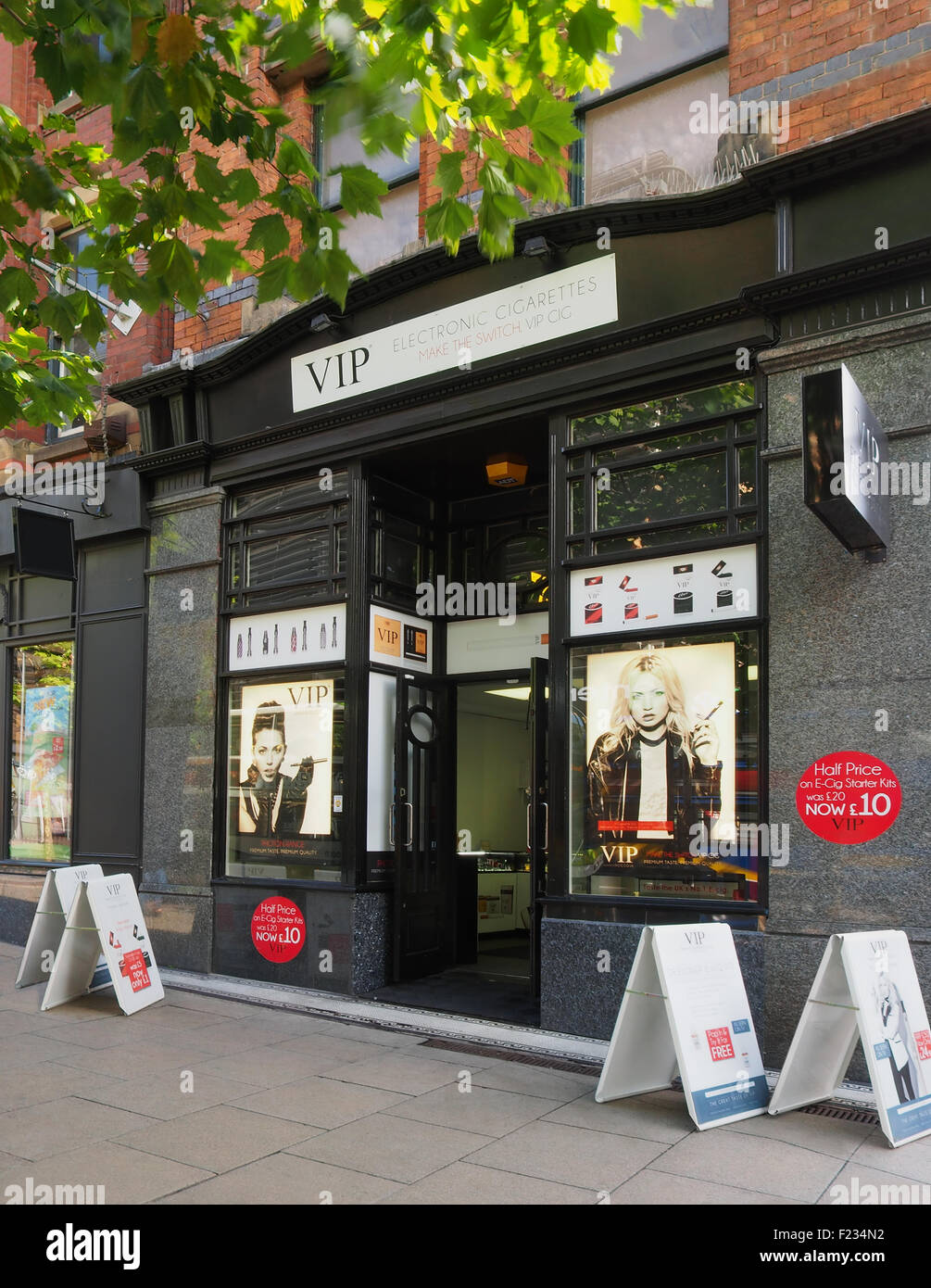 Boutique de e-cigarette et e-liquides à Manchester, Angleterre, RU Banque D'Images