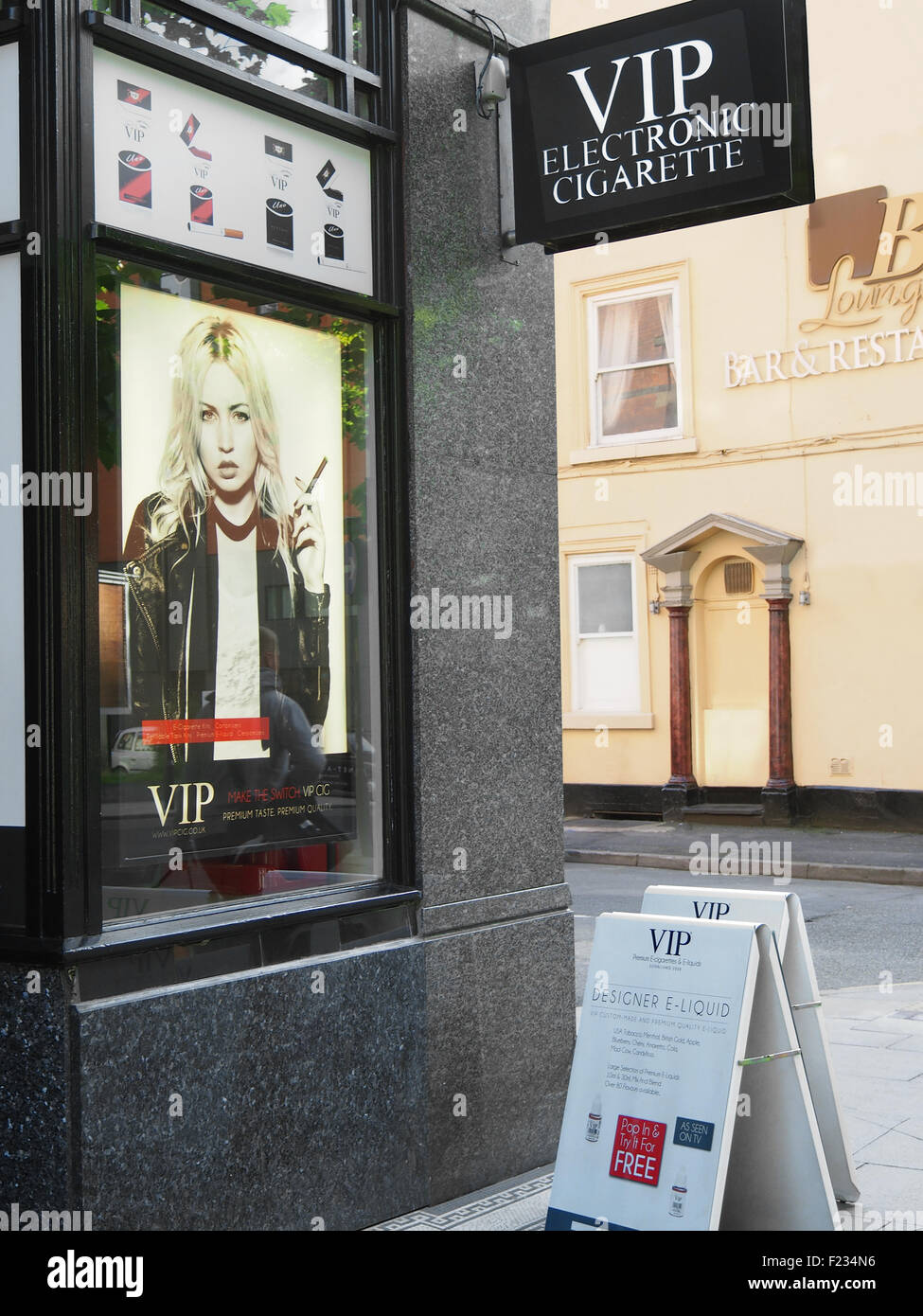 Boutique de e-cigarette et e-liquides à Manchester, Angleterre, RU Banque D'Images