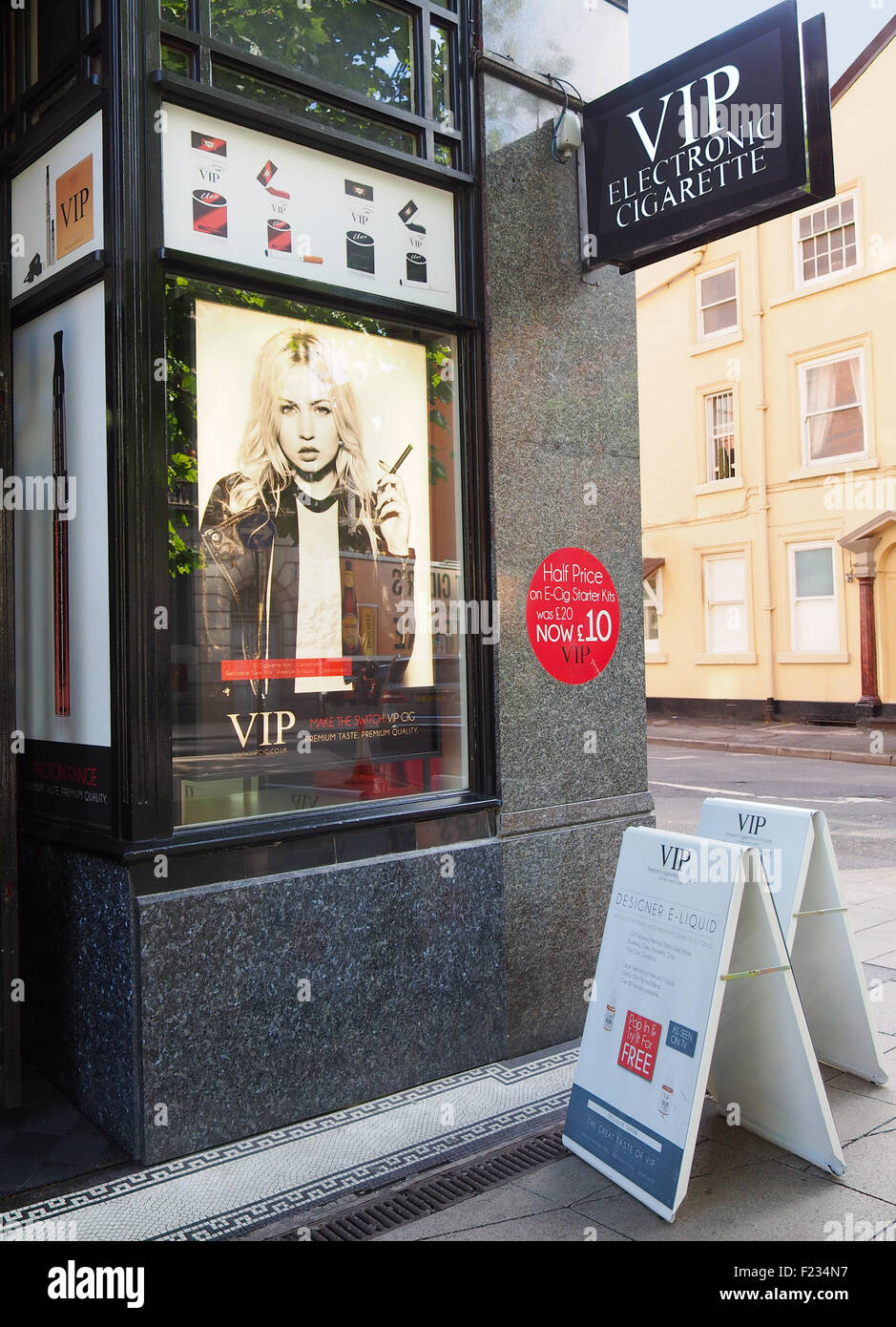 Boutique de e-cigarette et e-liquides à Manchester, Angleterre, RU Banque D'Images