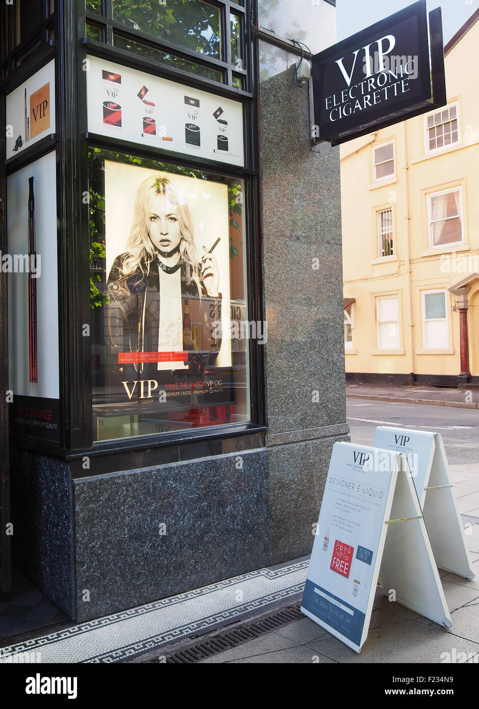 Boutique de e-cigarette et e-liquides à Manchester, Angleterre, RU Banque D'Images