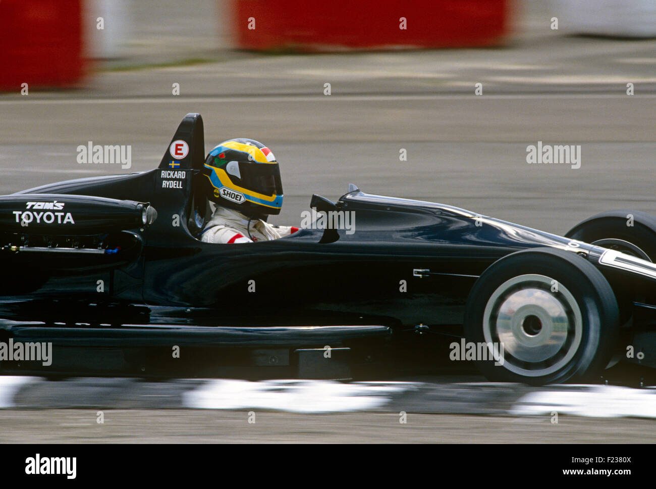 Rickard Rydell dans une Toyota Racing dans une course de Formule 2 Banque D'Images