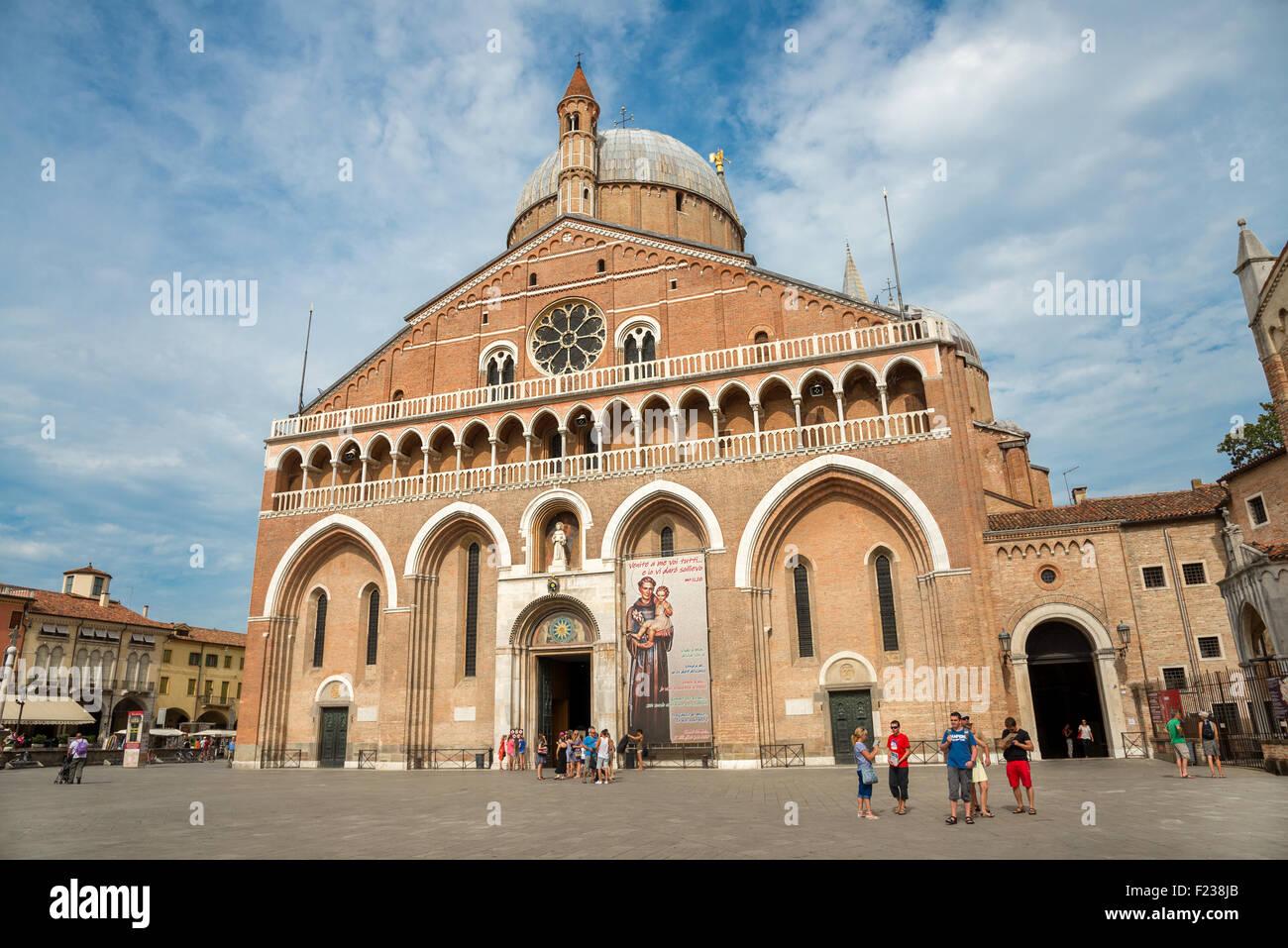 Padoue, Italie - 30 juillet : Basilique de Saint Anthonyt est visité chaque année par plus de 6,5 millions de pèlerins, l'un des plus rev Banque D'Images