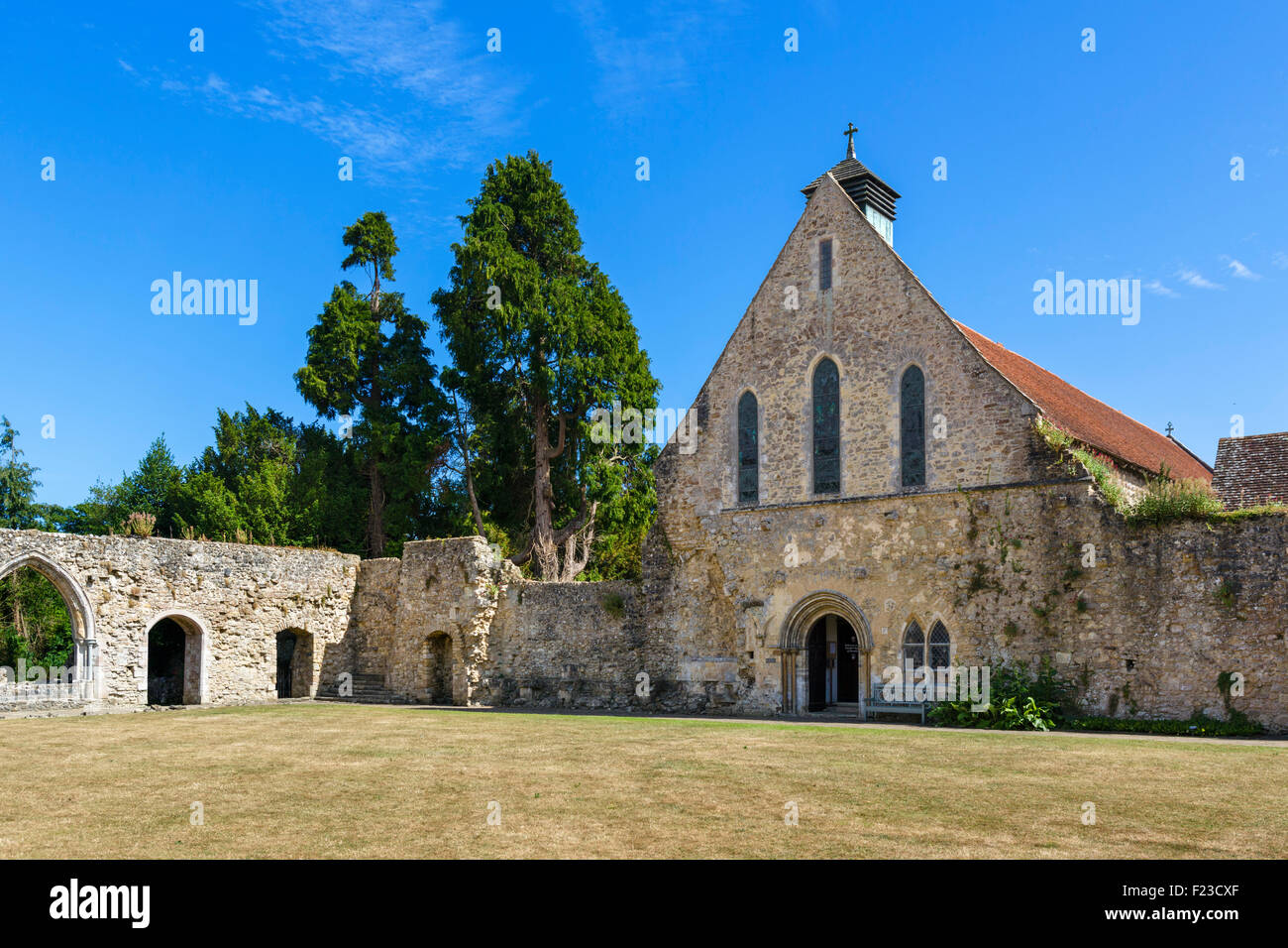 Le cloître et le réfectoire (maintenant l'église paroissiale), l'Abbaye de Beaulieu, Beaulieu, Hampshire, England, UK Banque D'Images