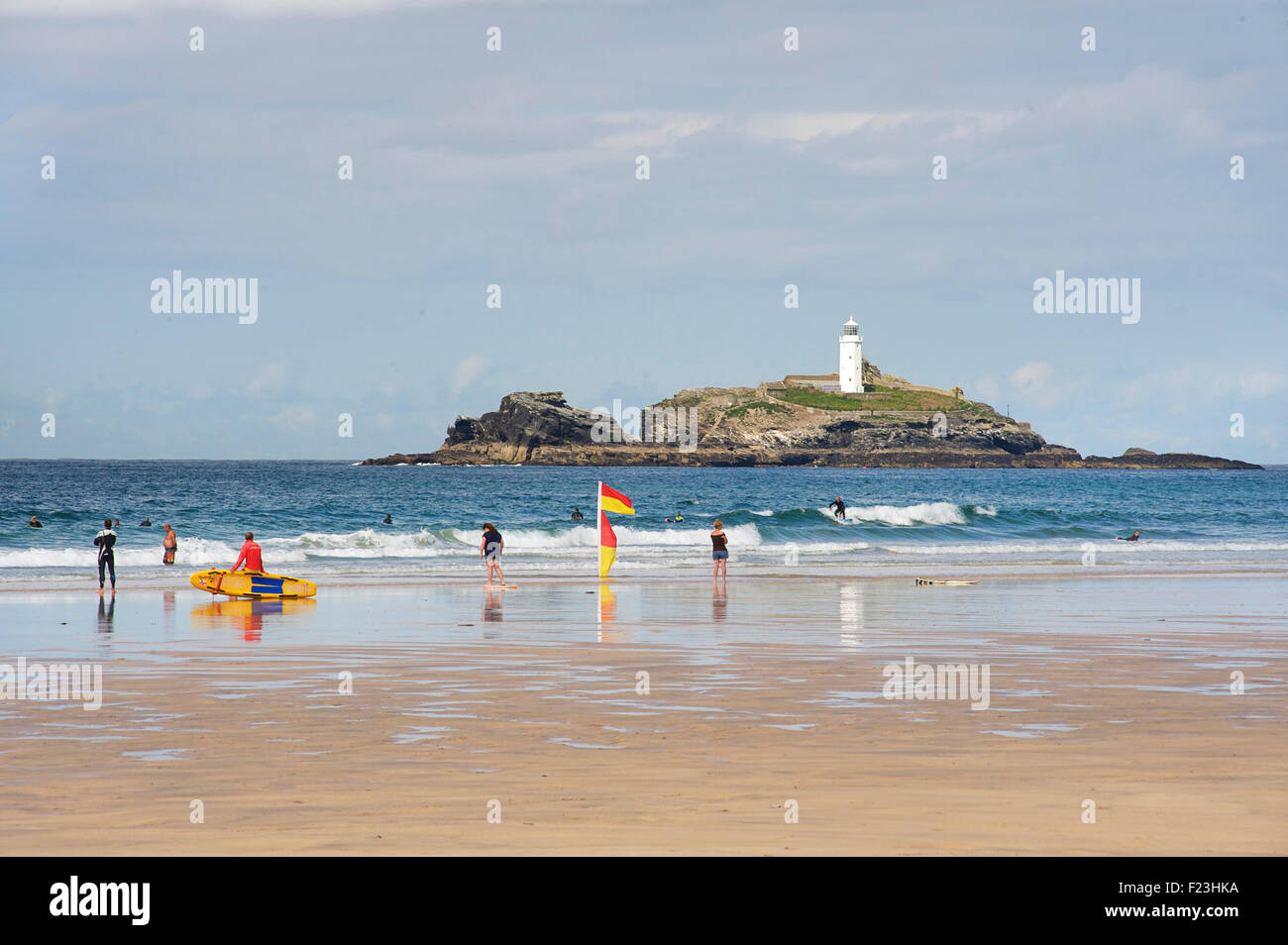 Gwithian Godrevy lighthouse, beach, Cornwall, England, UK. Summertime Banque D'Images