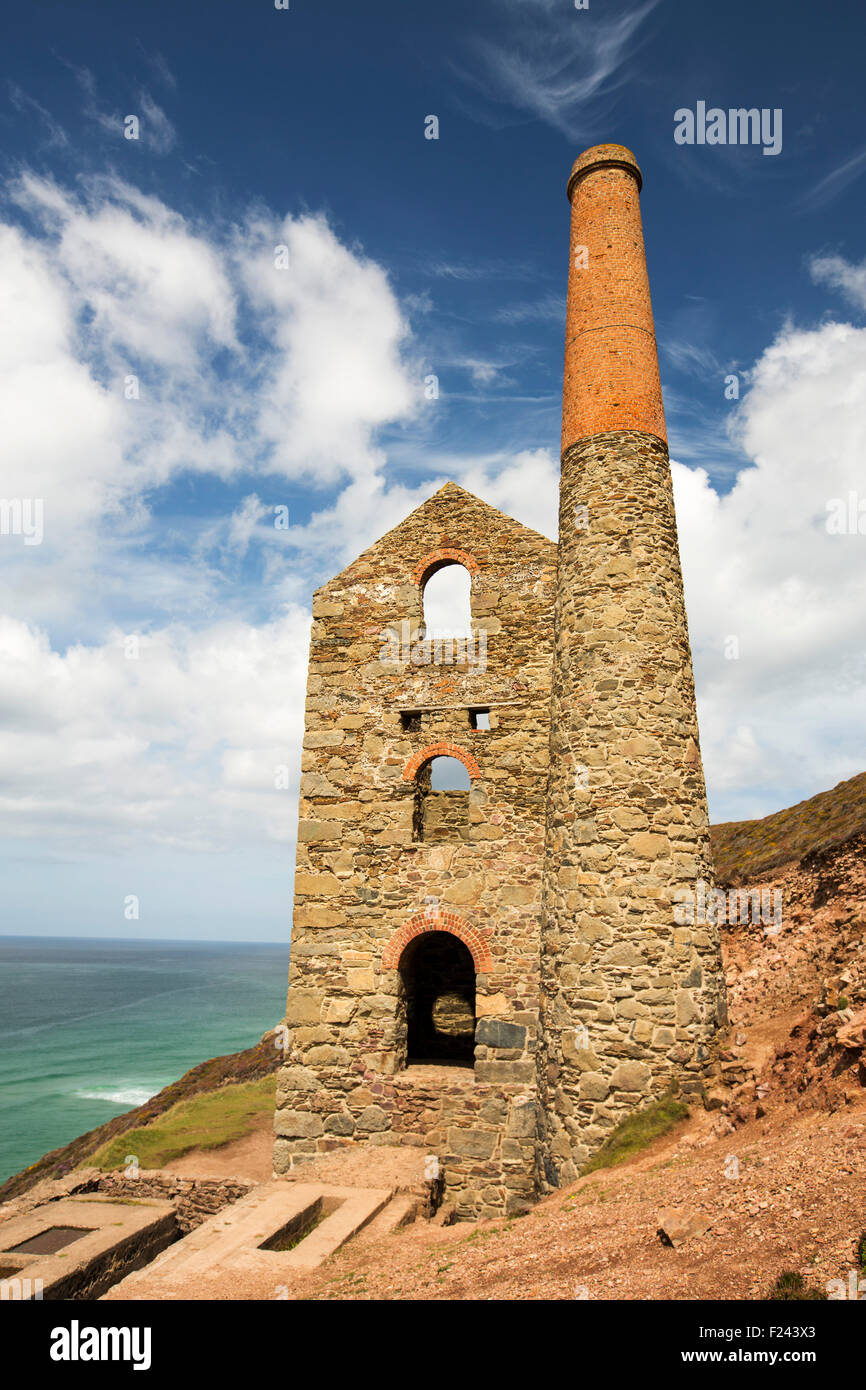 Papule Coates, une ancienne mine d'étain sur les falaises au-dessus de St Agnes, Cornwall, UK. Banque D'Images