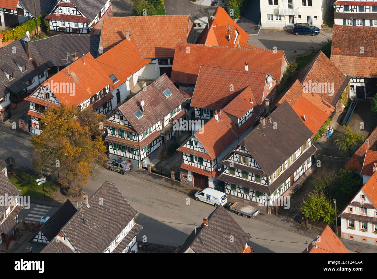 France, Bas Rhin (67), village de Hunspach, élu l'un des villages les plus français (vue aérienne) Banque D'Images