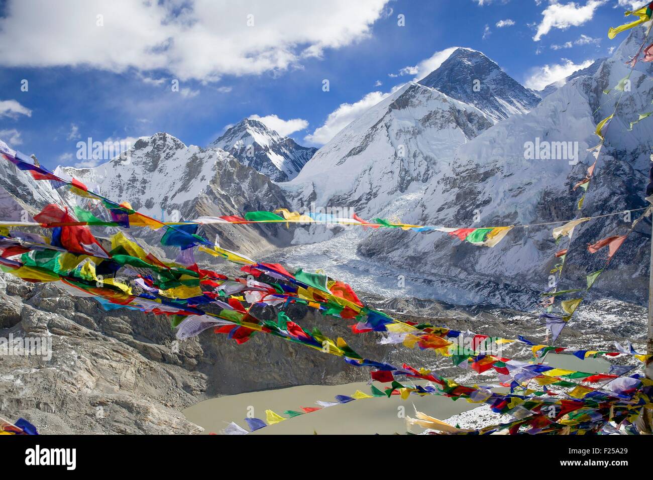 Le Népal, parc national de Sagarmatha, inscrite au Patrimoine Mondial de l'UNESCO, District de Solu Khumbu Everest, pic et cascade Banque D'Images