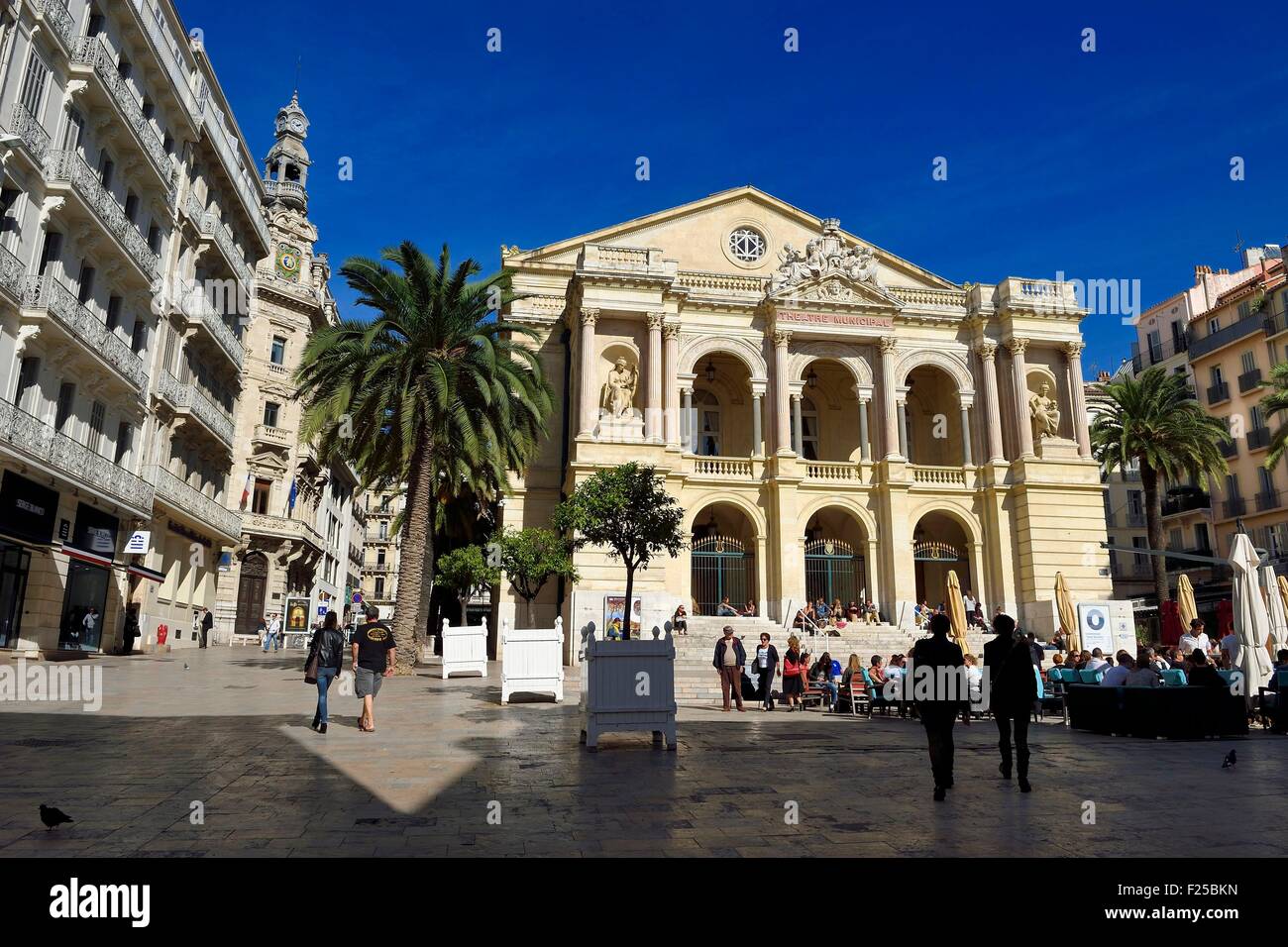 La France, Var, Toulon, place Victor Hugo, l'opéra, l'ancien théâtre de la ville Banque D'Images