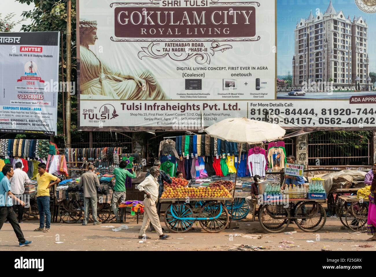L'Inde, Uttar Pradesh State, Agra, scène de rue Banque D'Images