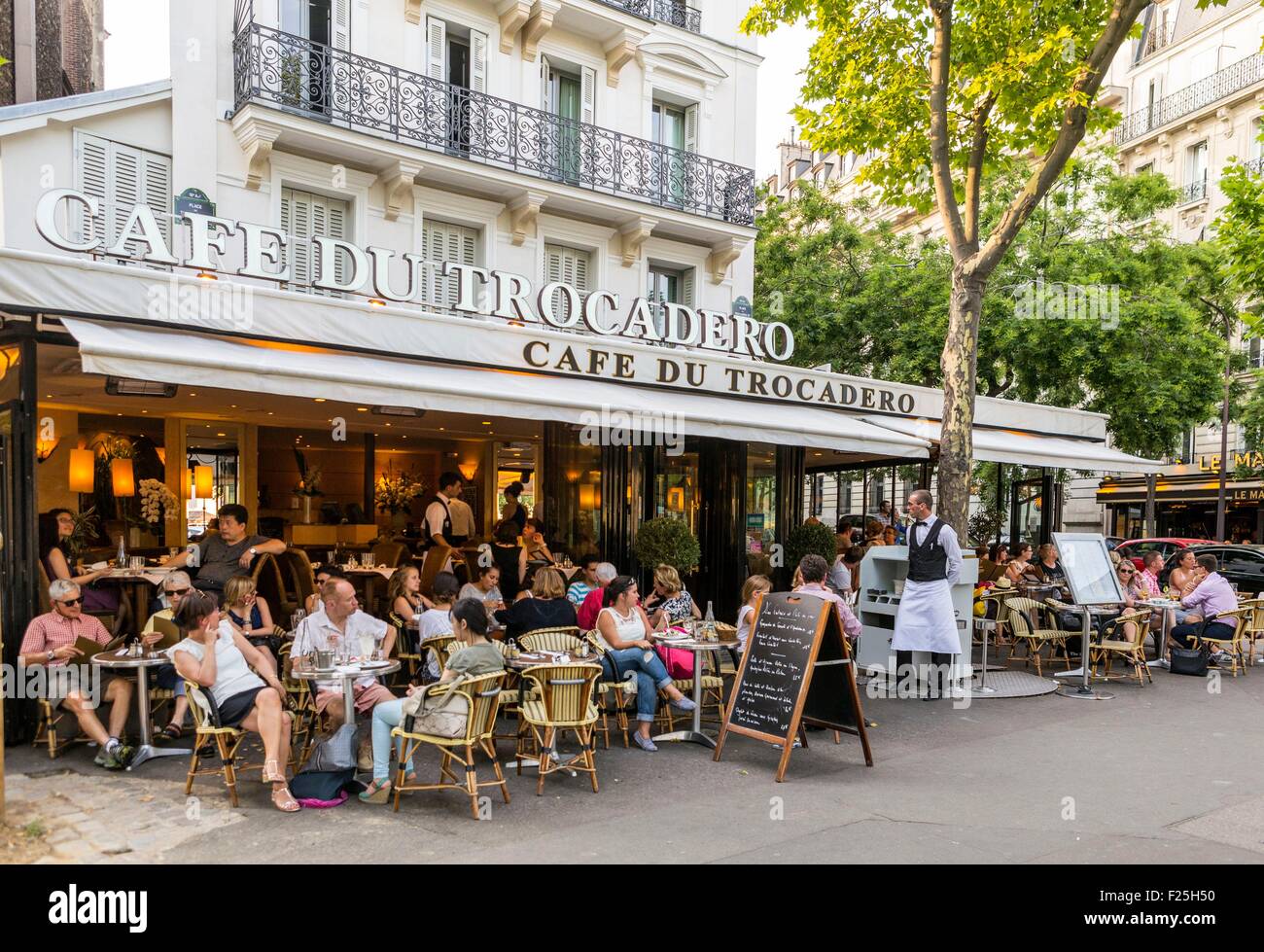 France, Paris, Trocadero cafΘ, Place du Trocadéro Banque D'Images