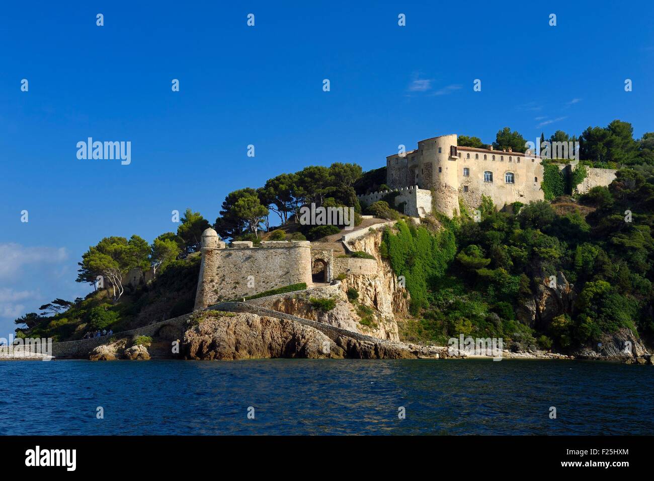 La France, Var, Bormes les Mimosas, BrΘgancon Fort, résidence officielle du Président de la République Banque D'Images