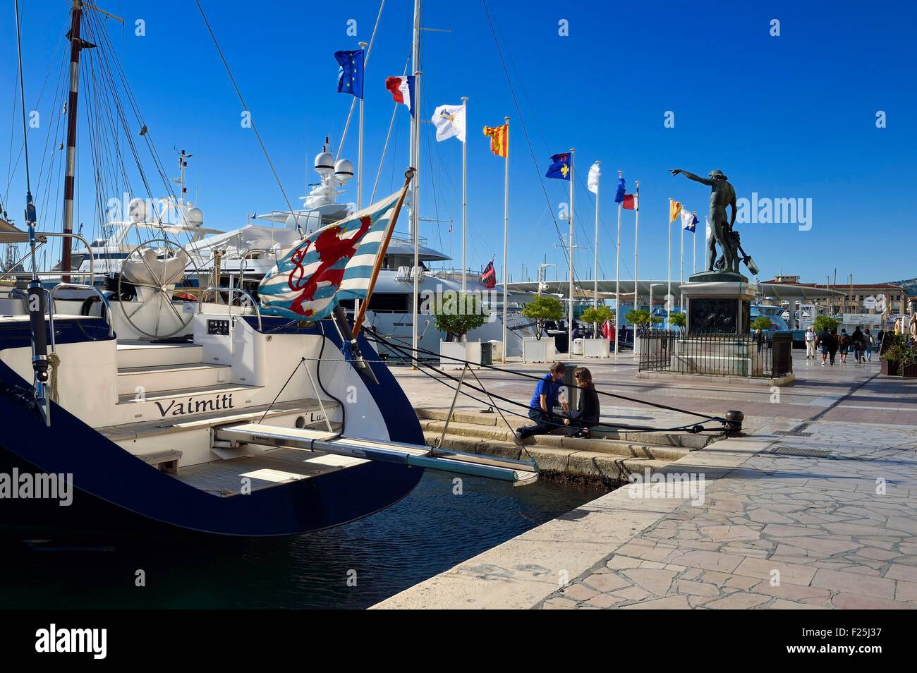 La France, Var, Toulon, quai Cronstadt, sur le port, le génie de statue de navigation Banque D'Images