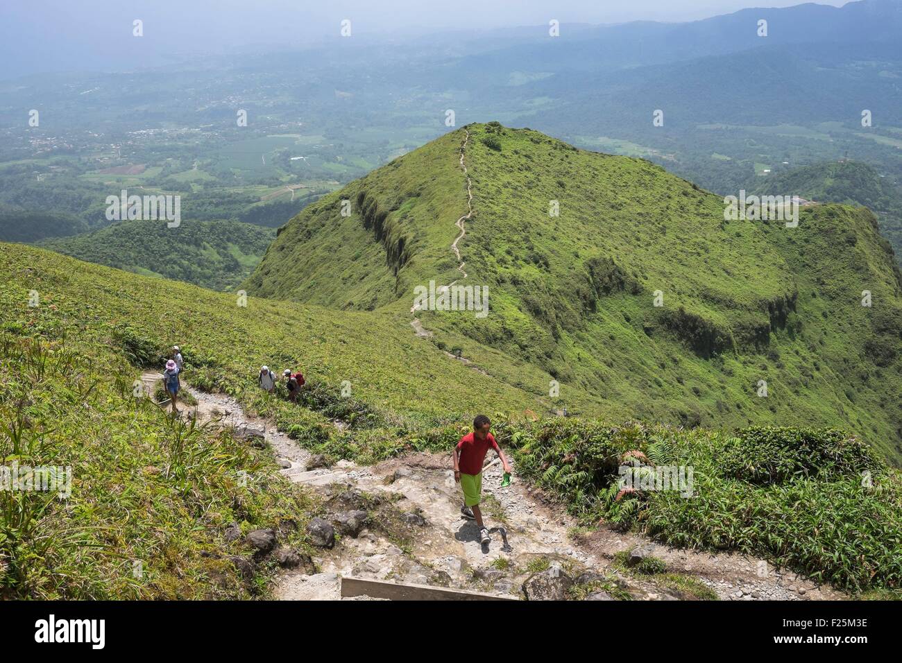 La France, la Martinique, La Montagne Pelée, volcan actif à l'extrémité nord de l'île, randonnées sur des sentiers bien entretenus Banque D'Images