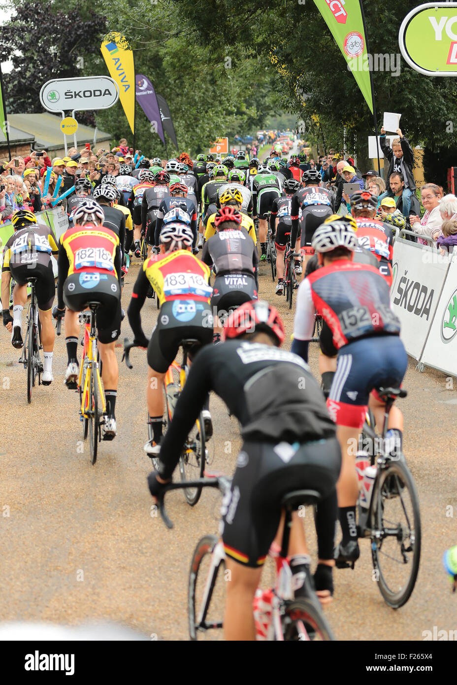 Fakenham, UK. 12 Sep, 2015. Tour de France Étape 7. Fakenham à Ipswich. Les coureurs passent comme Étape 7 : Action Crédit démarre Plus Sport/Alamy Live News Banque D'Images