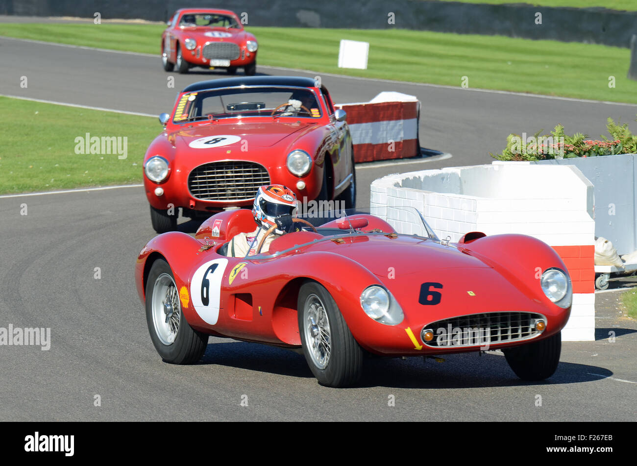 Voitures de course Ferrari vintage classiques en compétition au Goodwood Revival 2015. Ferrari 500 Banque D'Images