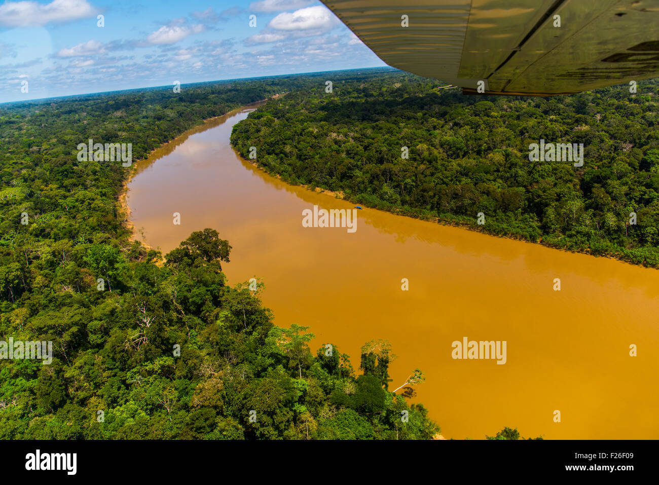 Antenne de la forêt tropicale, forêt et rivière Yavari Banque D'Images